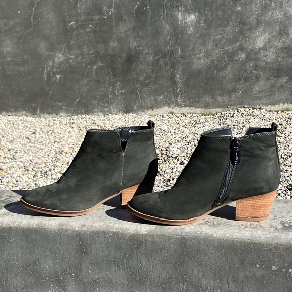 EUC Dark Green Blondo Ankle Boots - Picture 5 of 12